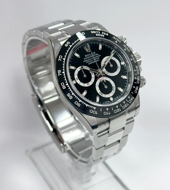 Rolex Daytona 116500 LN Image 2